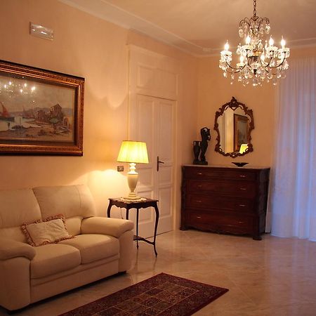 Borgo Antico Santa Lucia Bed & Breakfast โปเตนซา ภายนอก รูปภาพ