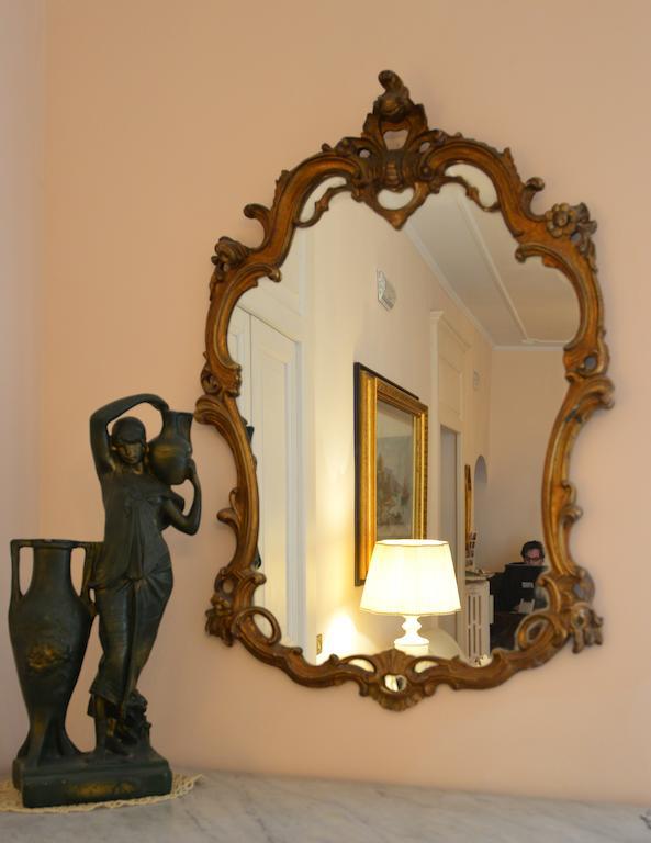 Borgo Antico Santa Lucia Bed & Breakfast โปเตนซา ภายนอก รูปภาพ